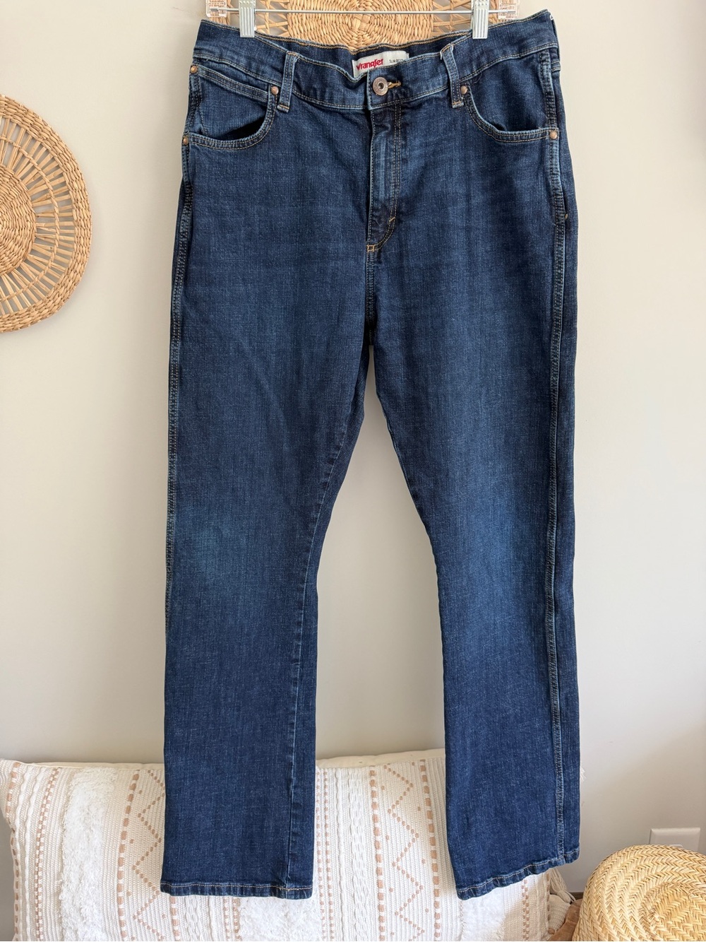 Wrangler Men’s Medium Blue Slim Boot 77 Jeans